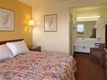 Garden Inn&Suites Silsbee Exterior foto