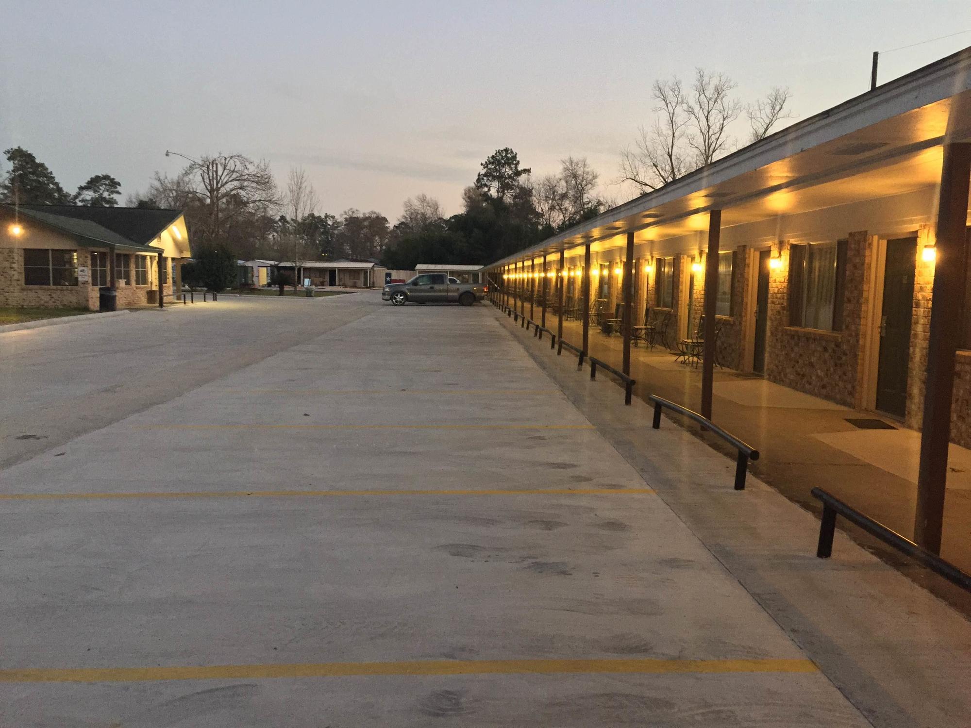 Garden Inn&Suites Silsbee Exterior foto