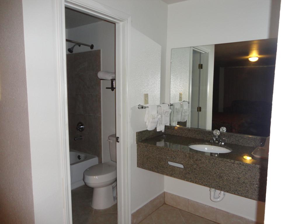Garden Inn&Suites Silsbee Zimmer foto