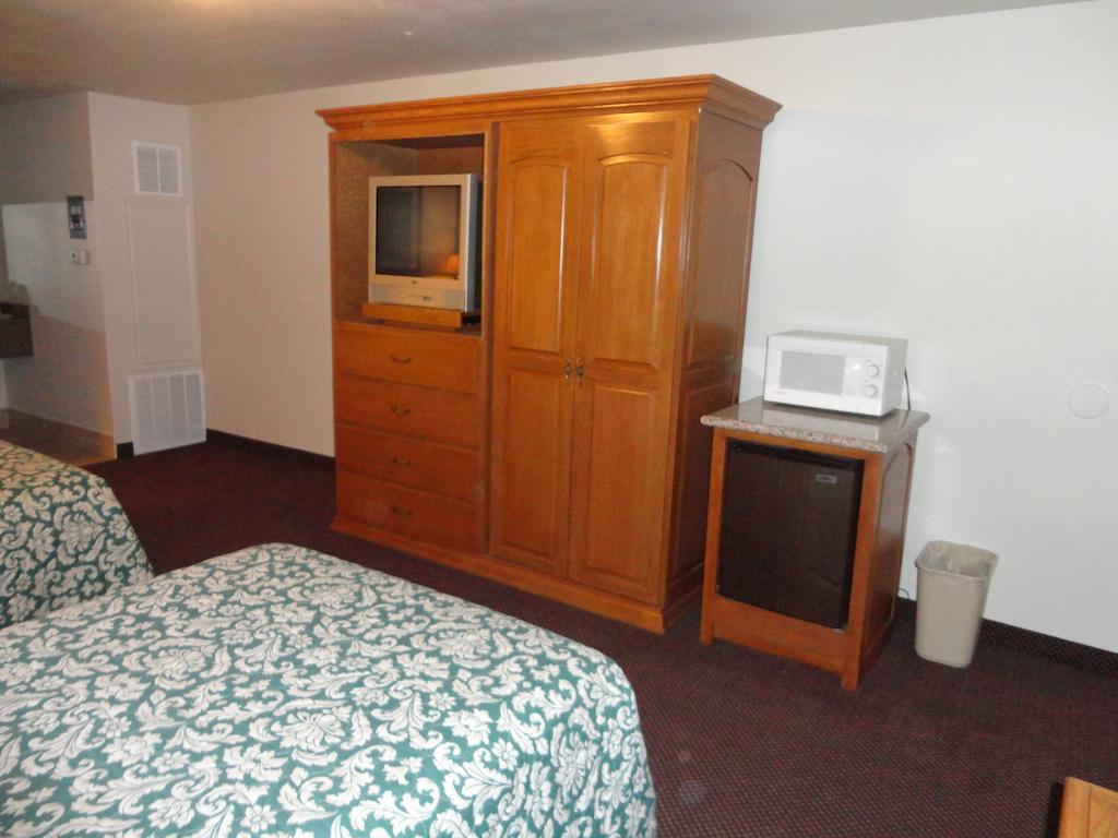 Garden Inn&Suites Silsbee Zimmer foto